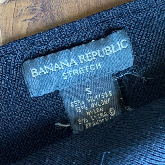 Banana republic one shoulder black top - Picture 3 of 4